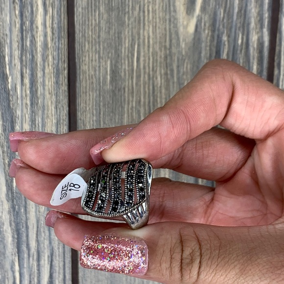 Thick silver ring - Picture 1 of 2